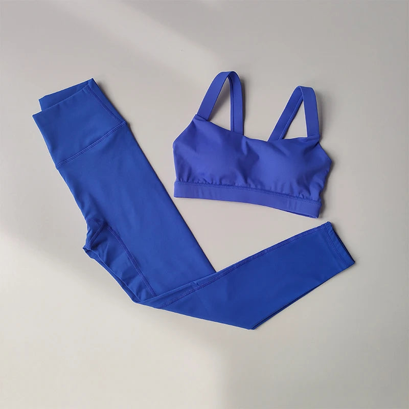 2-Piece Set - sports bra with high-waisted leggings